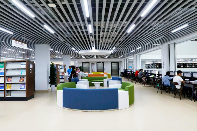 有一种你望尘莫及的洋气叫中国农业大学新图书馆